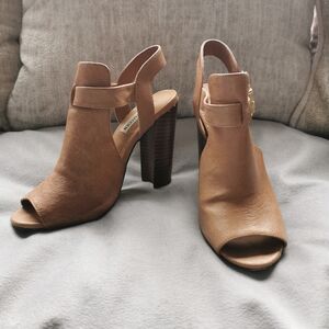 Steve Madden open toe heel